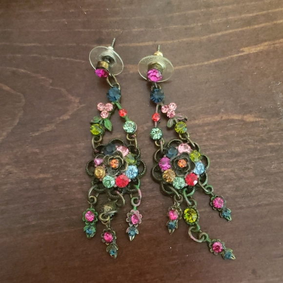 Jewelry - Flower chandelier stud earrings